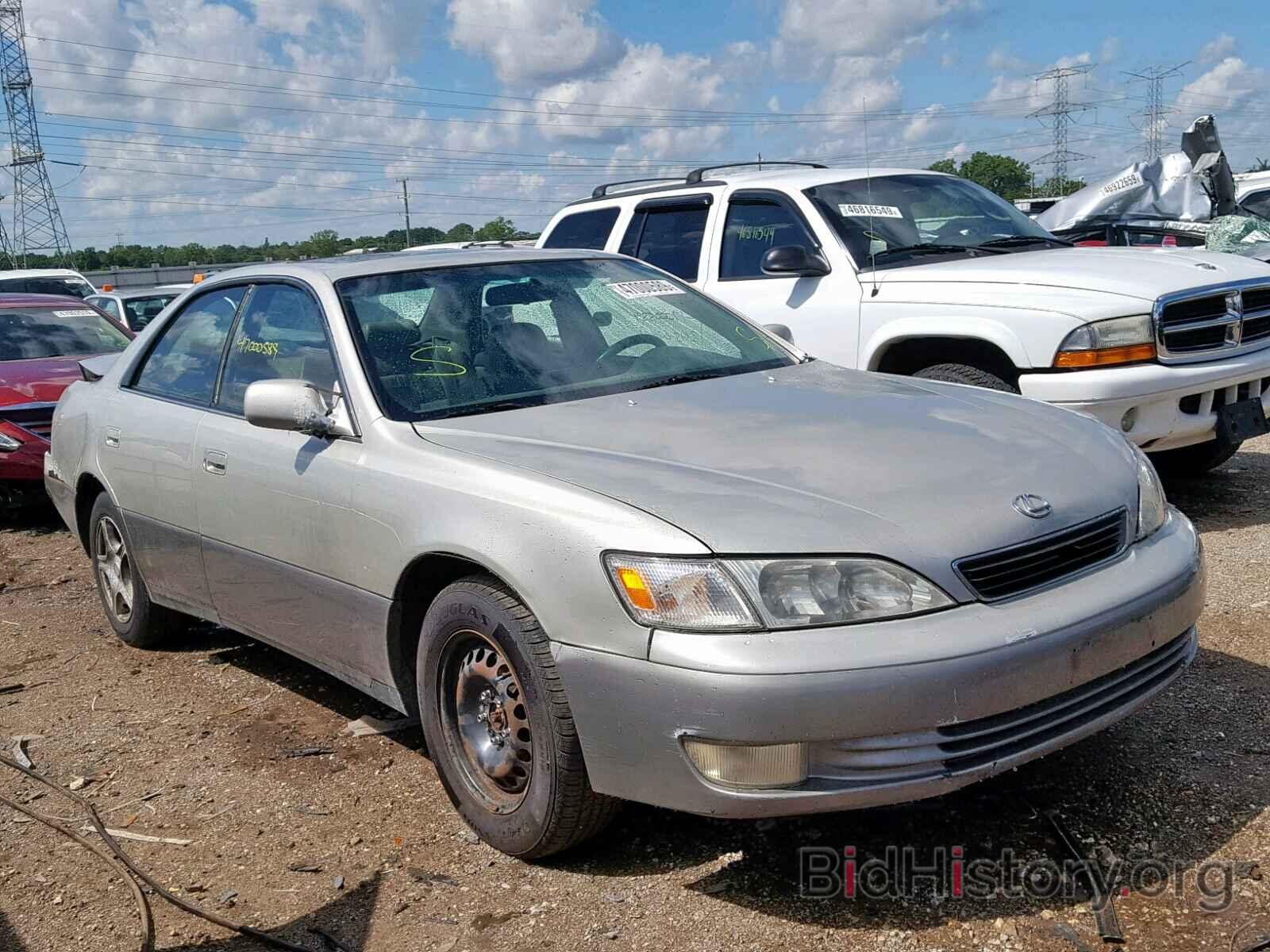 Photo JT8BF28G4W5040063 - LEXUS ES300 1998