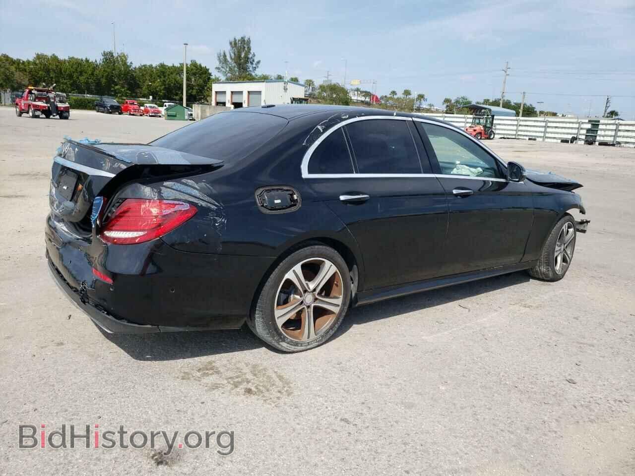 2017 MERCEDES-BENZ E-CLASS - VIN: WDDZF4JB3HA154372 - Фото 3