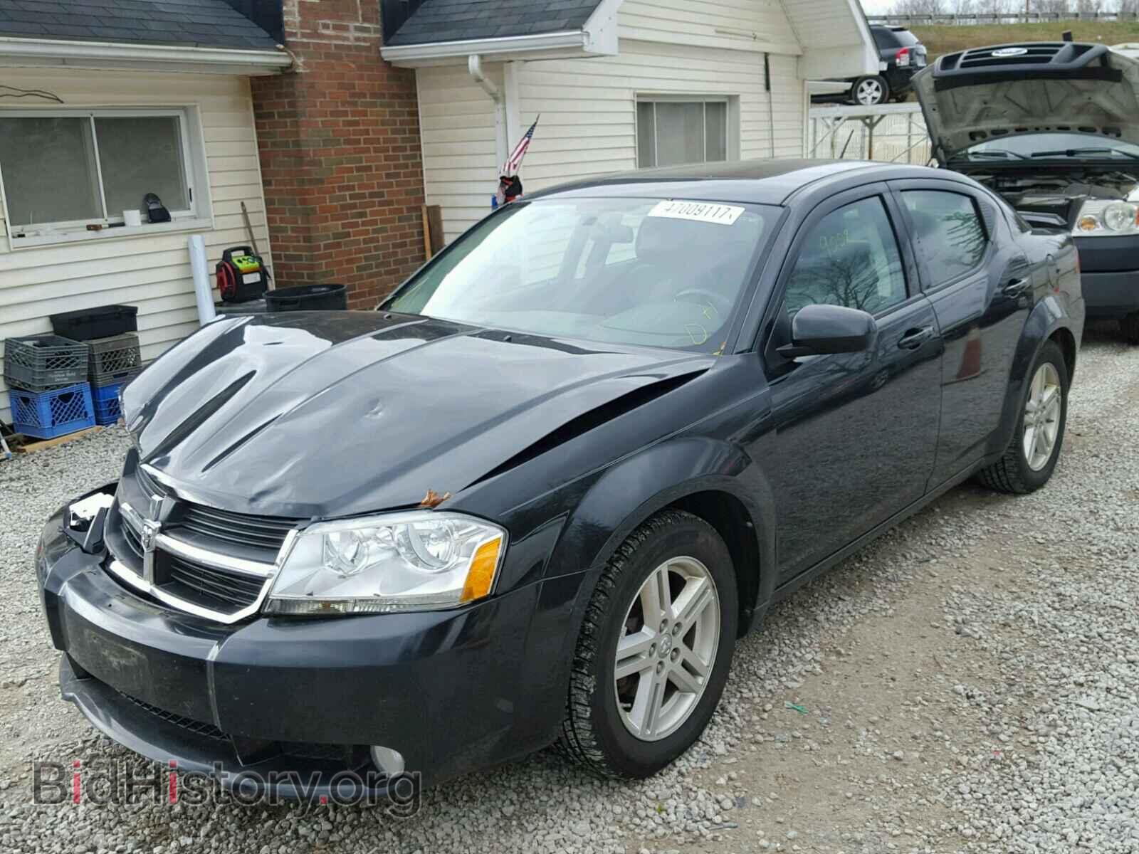 2010 DODGE AVENGER - VIN: 1B3CC5FB1AN200580 - Фото 2