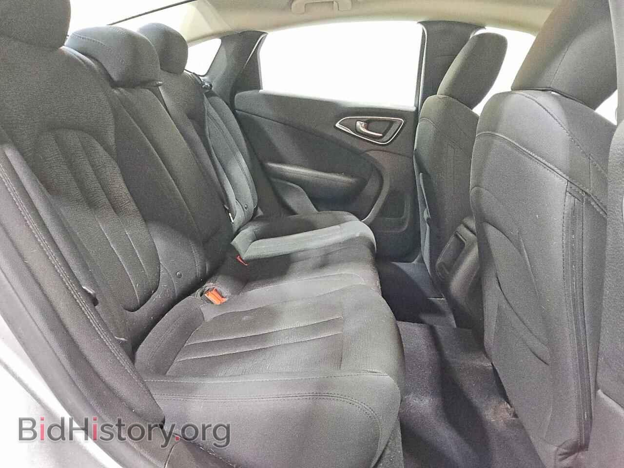 2016 CHRYSLER 200 - VIN: 1C3CCCFB8GN191487 - Photo 10