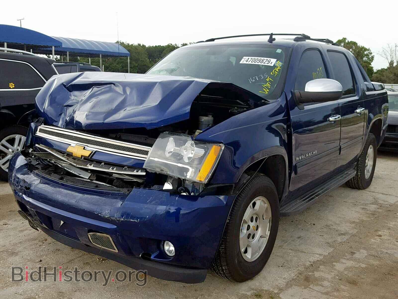 2013 CHEVROLET AVALANCHE - VIN: 3GNMCEE05DG130850 - Фото 2