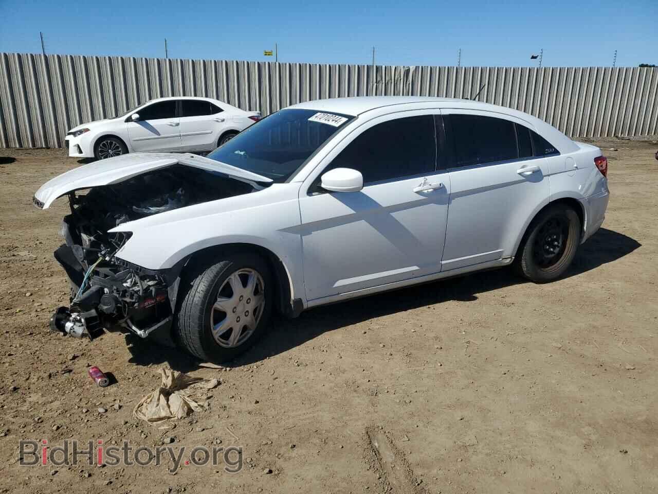 Photo 1C3BC4FB6BN580221 - CHRYSLER 200 2011