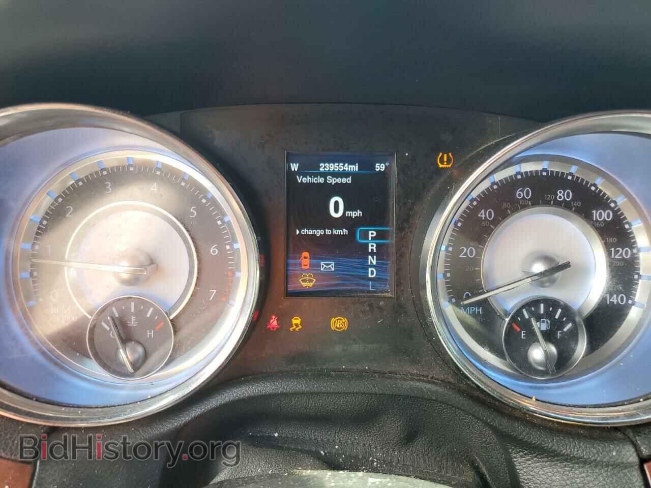 2014 CHRYSLER 300 - VIN: 2C3CCAAG7EH103610 - Фото 9