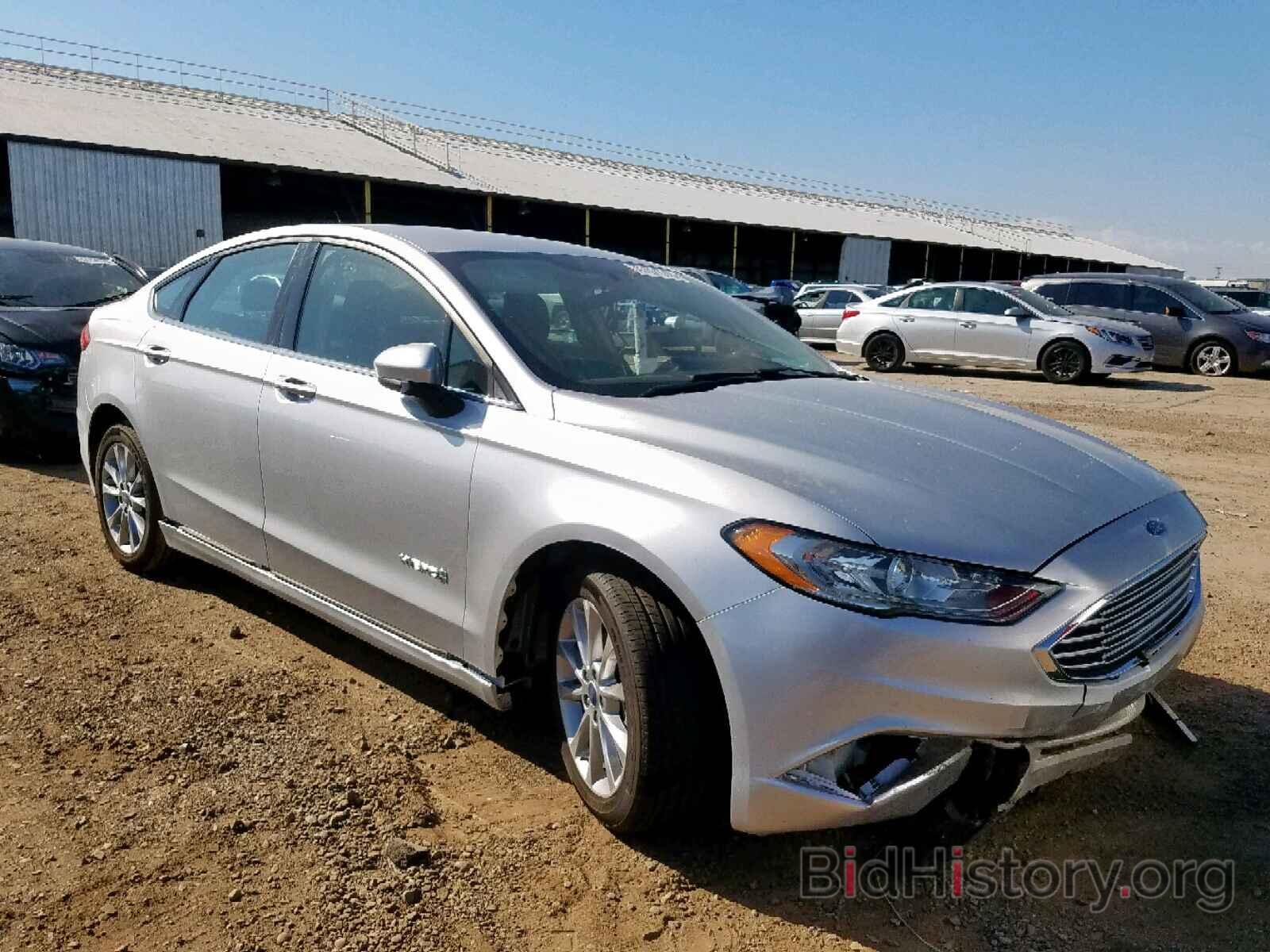 Photo 3FA6P0LU5HR354991 - FORD FUSION SE 2017