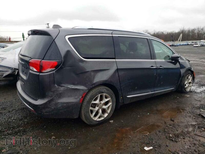 2017 Chrysler PACIFICA (VIN 2C4RC1EG7HR538450) — photo 3 of 13