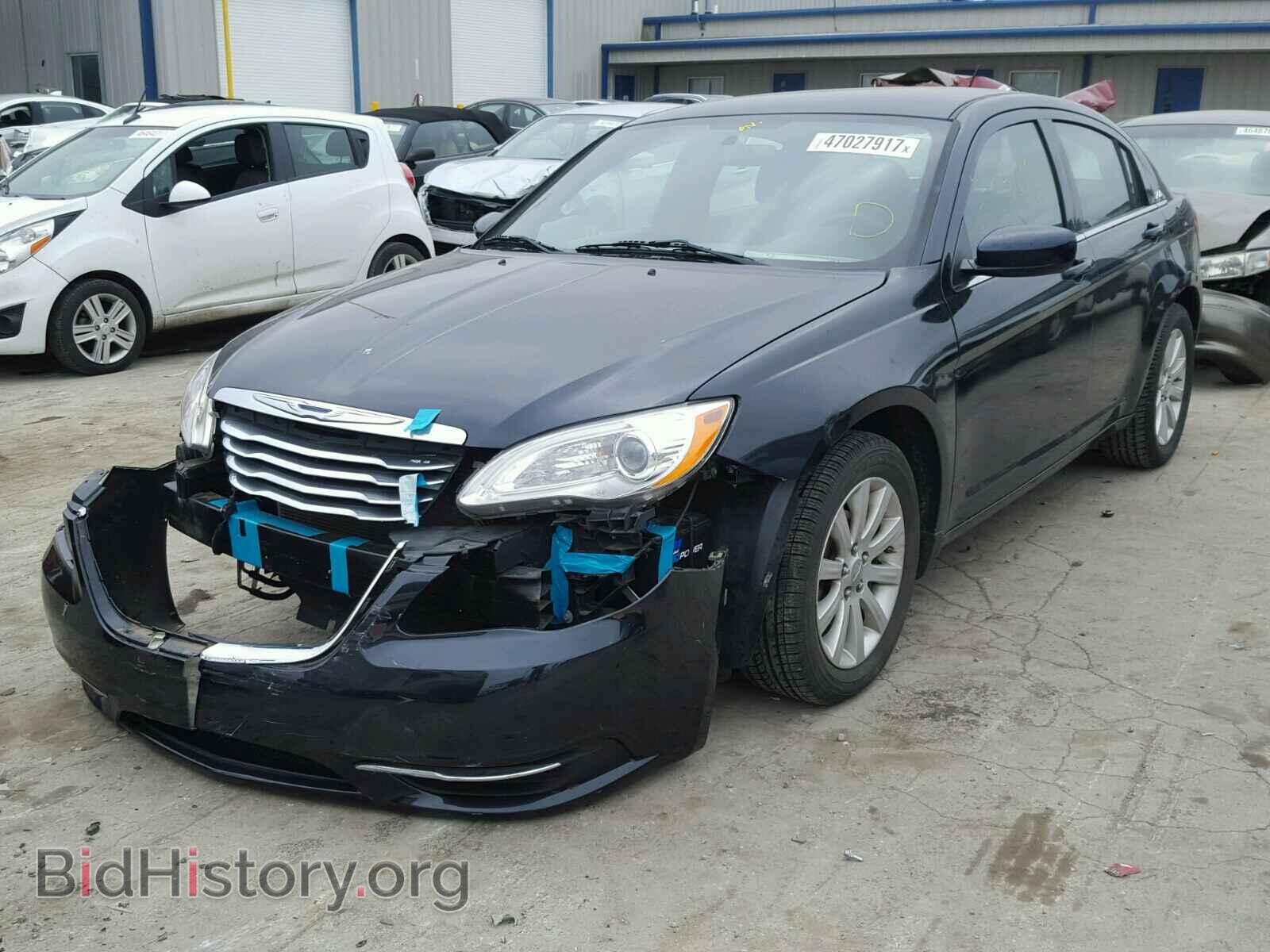 2011 CHRYSLER 200 - VIN: 1C3BC1FB7BN594093 - Фото 2