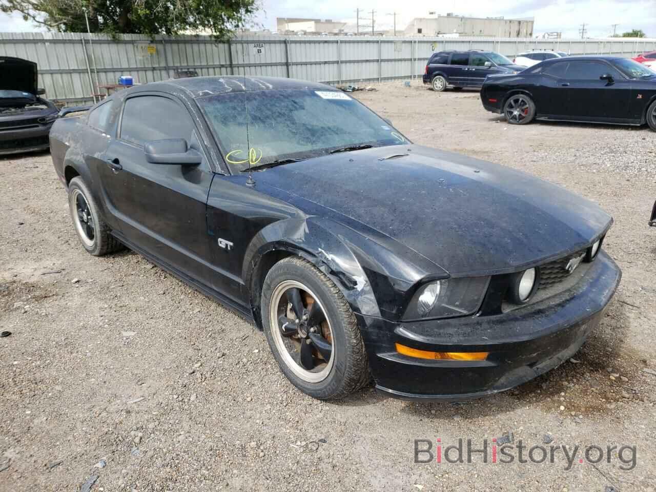 Photo 1ZVHT82H565174019 - FORD MUSTANG 2006