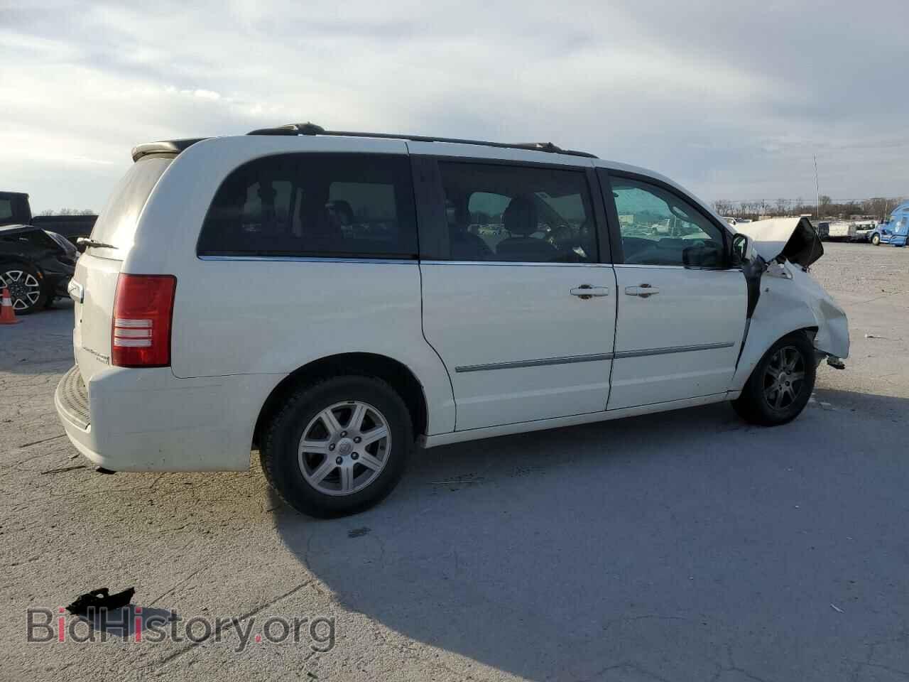 2010 CHRYSLER MINIVAN - VIN: 2A4RR8DX9AR414401 - Фото 3