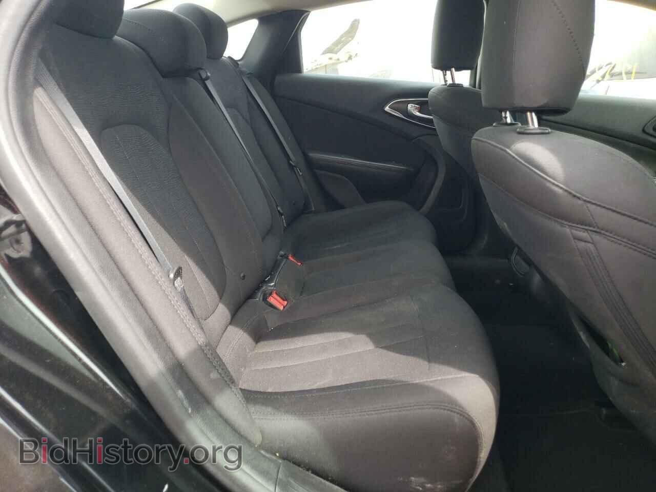2016 CHRYSLER 200 - VIN: 1C3CCCAB2GN111981 - Фото 10