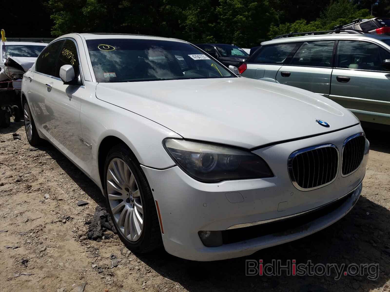 Photo WBAKC6C57CDX99425 - BMW 7 SERIES 2012