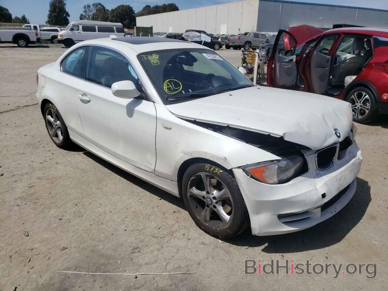 Photo WBAUP9C5XBVL89743 - BMW 1 SERIES 2011