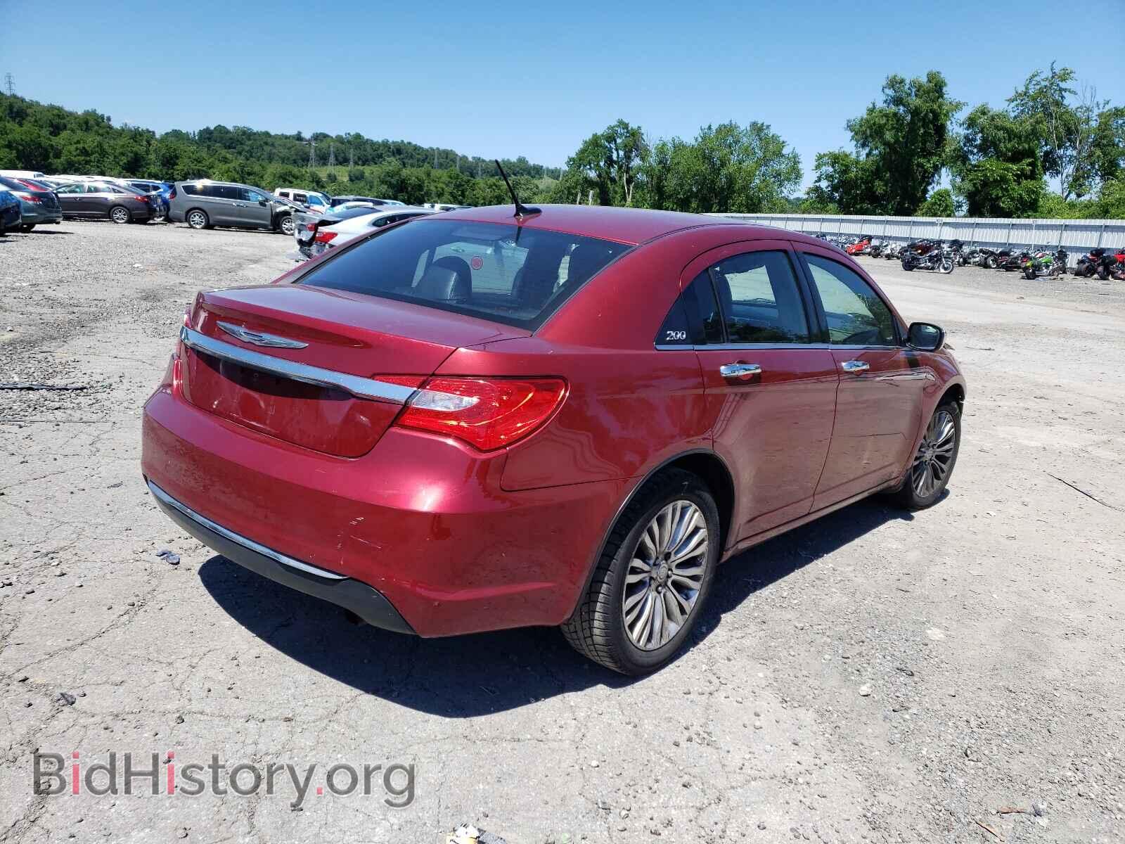 2011 CHRYSLER 200 - VIN: 1C3BC2FB7BN583052 - Photo 4