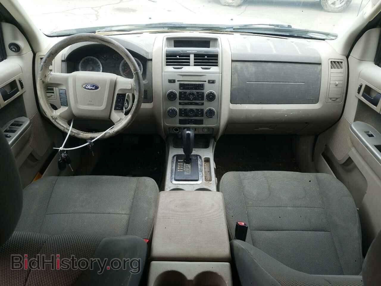 2010 FORD ESCAPE - VIN: 1FMCU0D77AKB19349 - Фото 8
