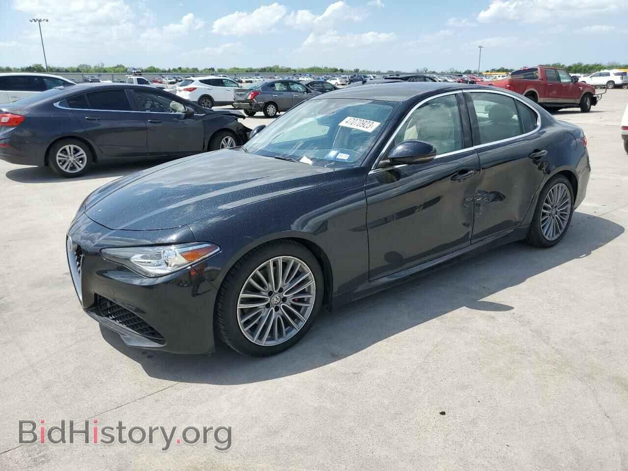 Photo ZARFAECN4H7544702 - ALFA ROMEO GIULIA 2017
