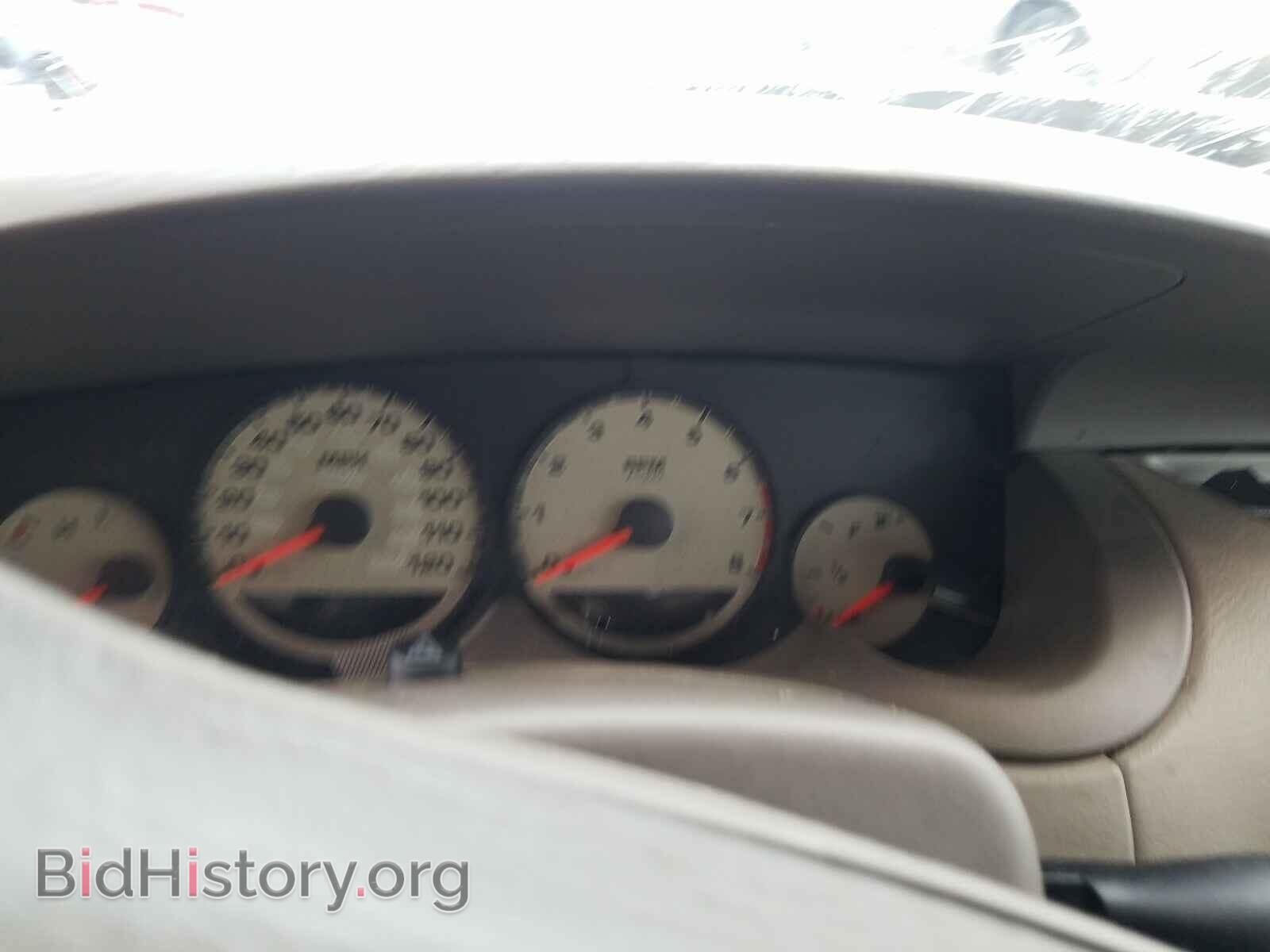 2000 DODGE NEON - VIN: 1B3ES46C5YD670609 - Фото 8