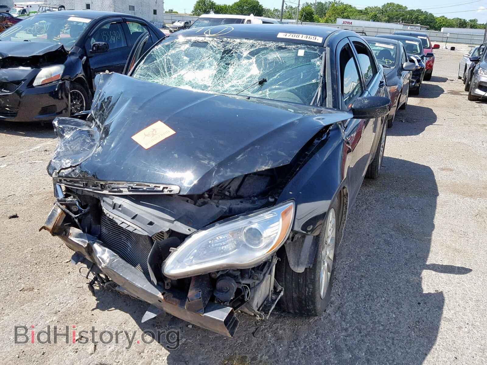 2012 CHRYSLER 200 - VIN: 1C3CCBAB2CN223281 - Photo 2