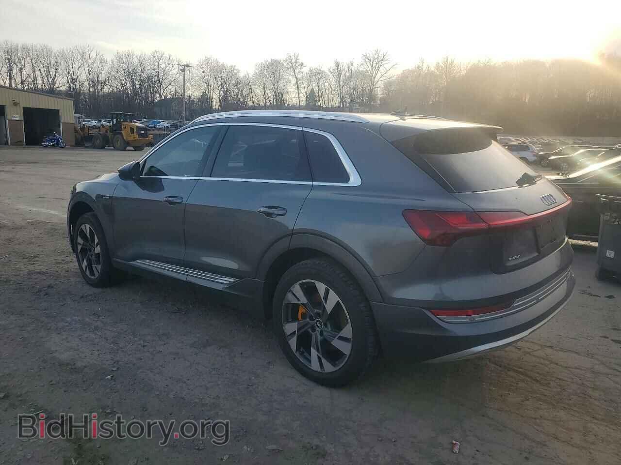 2019 AUDI E-TRON - VIN: WA1VAAGE2KB005762 - Фото 2
