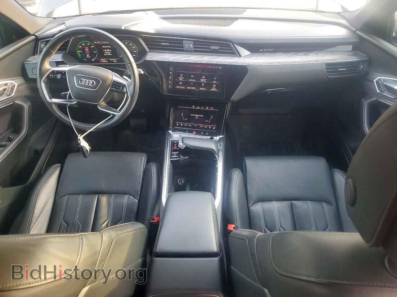 2019 AUDI E-TRON - VIN: WA1VAAGE2KB005762 - Фото 8