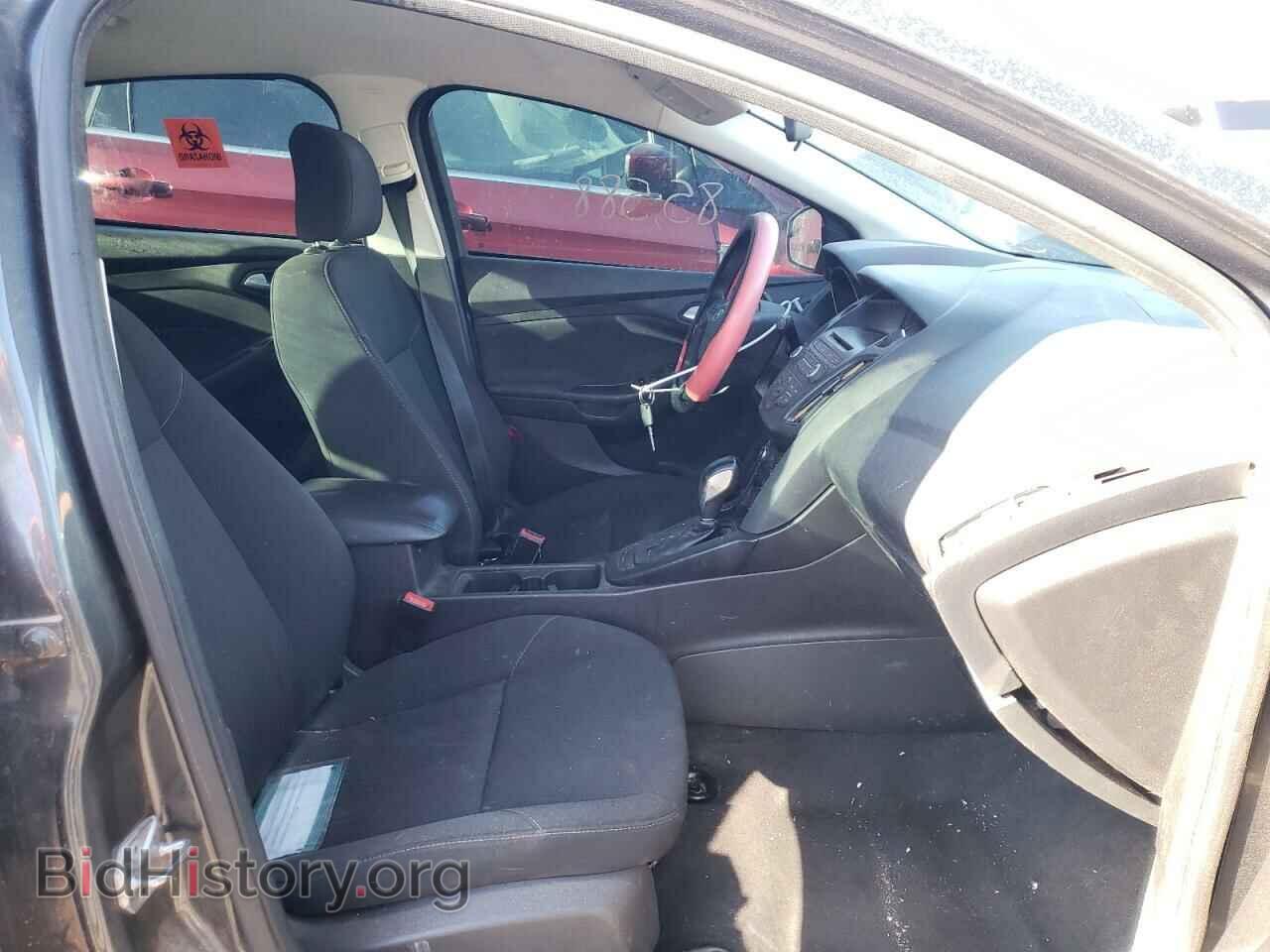 2017 FORD FOCUS - VIN: 1FADP3F25HL205563 - Photo 5