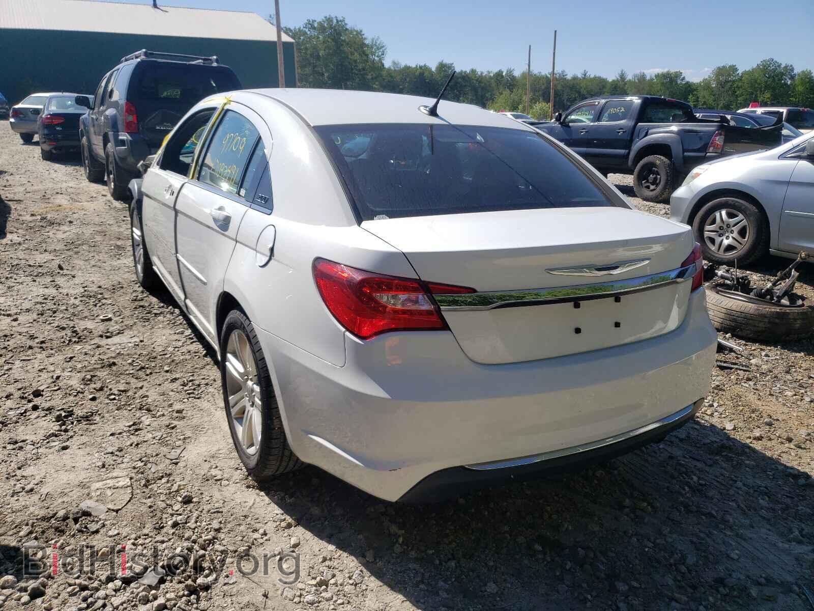 2013 CHRYSLER 200 - VIN: 1C3CCBBB1DN714666 - Фото 3