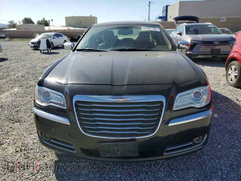 2012 Chrysler 300 (VIN 2C3CCACG4CH204128) — фото 5 из 12