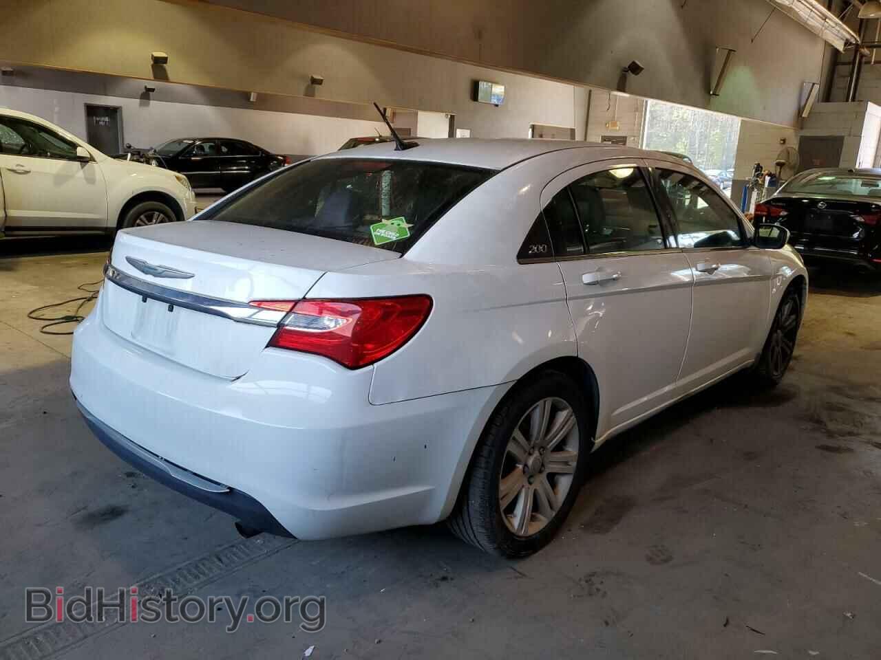 2013 CHRYSLER 200 - VIN: 1C3CCBBB8DN734364 - Фото 3