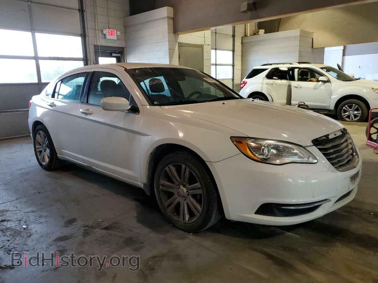 2013 CHRYSLER 200 - VIN: 1C3CCBBB8DN734364 - Фото 4