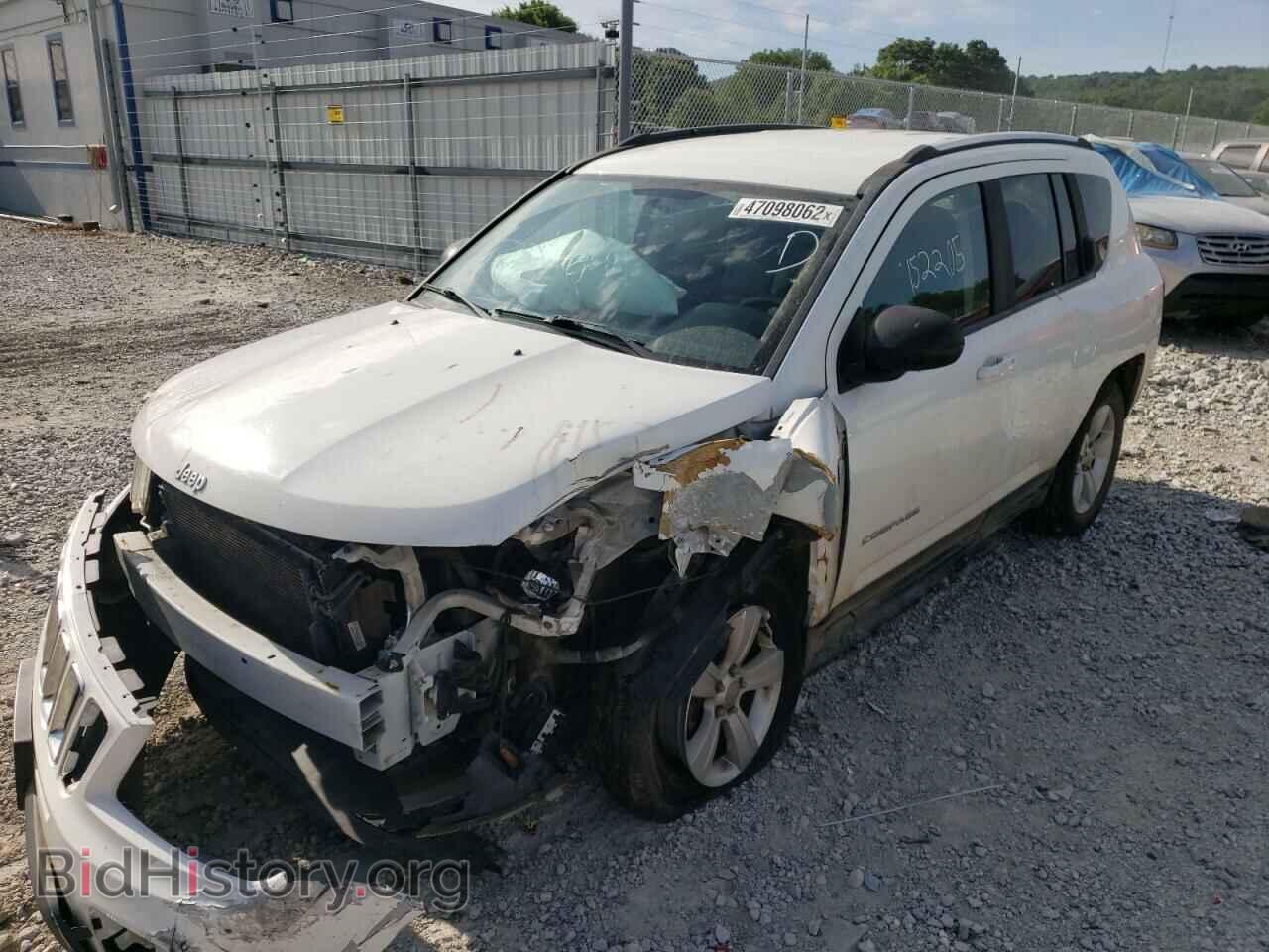 2014 JEEP COMPASS - VIN: 1C4NJDBB4ED592544 - Фото 2