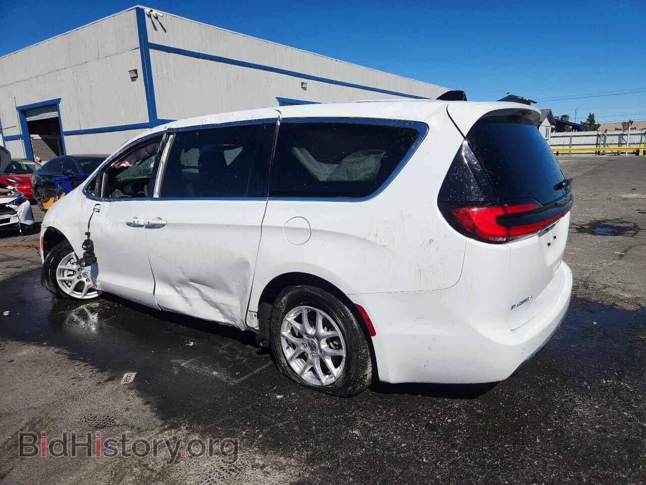 2025 CHRYSLER PACIFICA - VIN: 2C4RC1BG7SR539304 - Фото 2