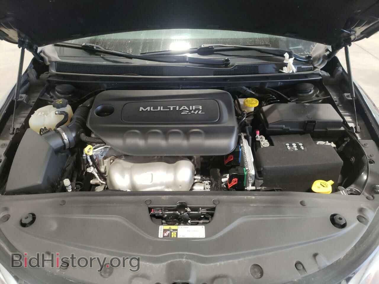 2016 CHRYSLER 200 - VIN: 1C3CCCAB2GN188687 - Фото 7