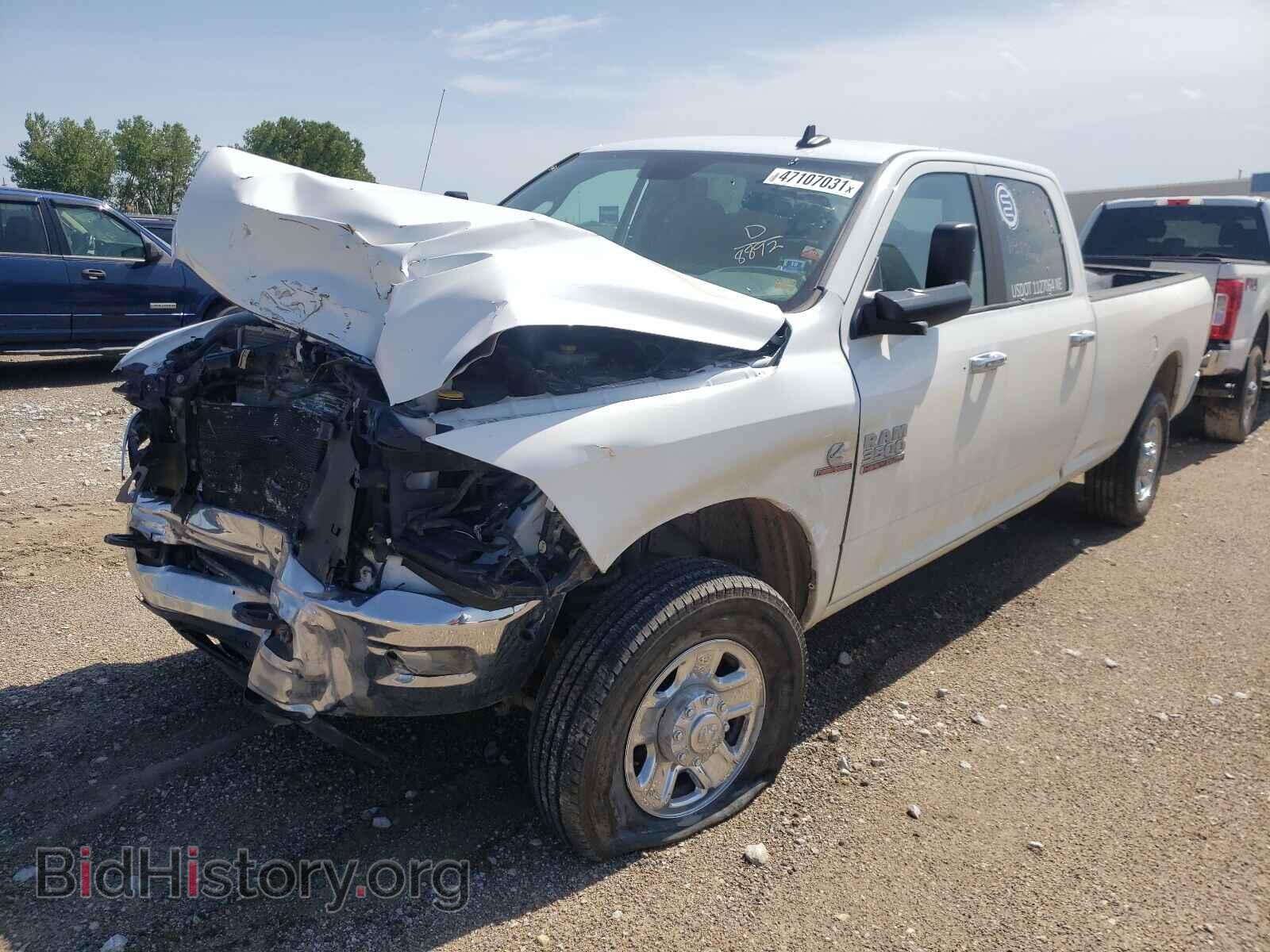 2017 RAM 3500 - VIN: 3C63R3HL9HG608892 - Фото 2