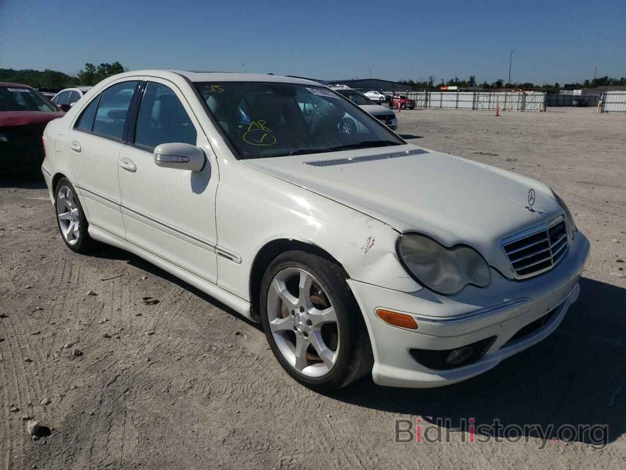 Фотография WDBRF52H27A935433 - MERCEDES-BENZ C-CLASS 2007