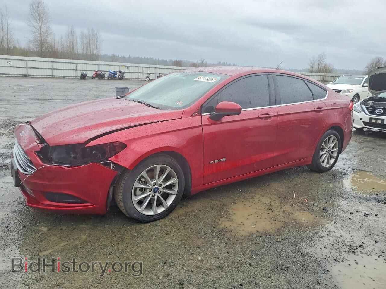 Photo 3FA6P0LU5HR383715 - FORD FUSION 2017