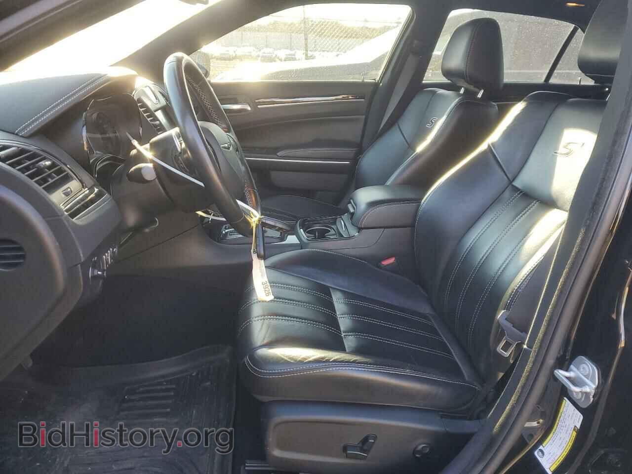 2019 CHRYSLER 300 - VIN: 2C3CCAGG5KH539732 - Фото 7