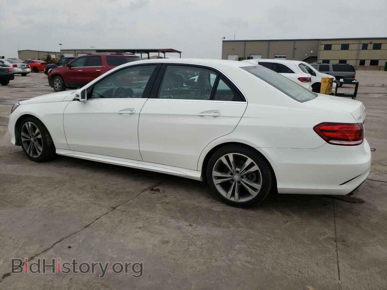 2014 MERCEDES-BENZ E-CLASS - VIN: WDDHF5KB2EA833531 - Фото 2