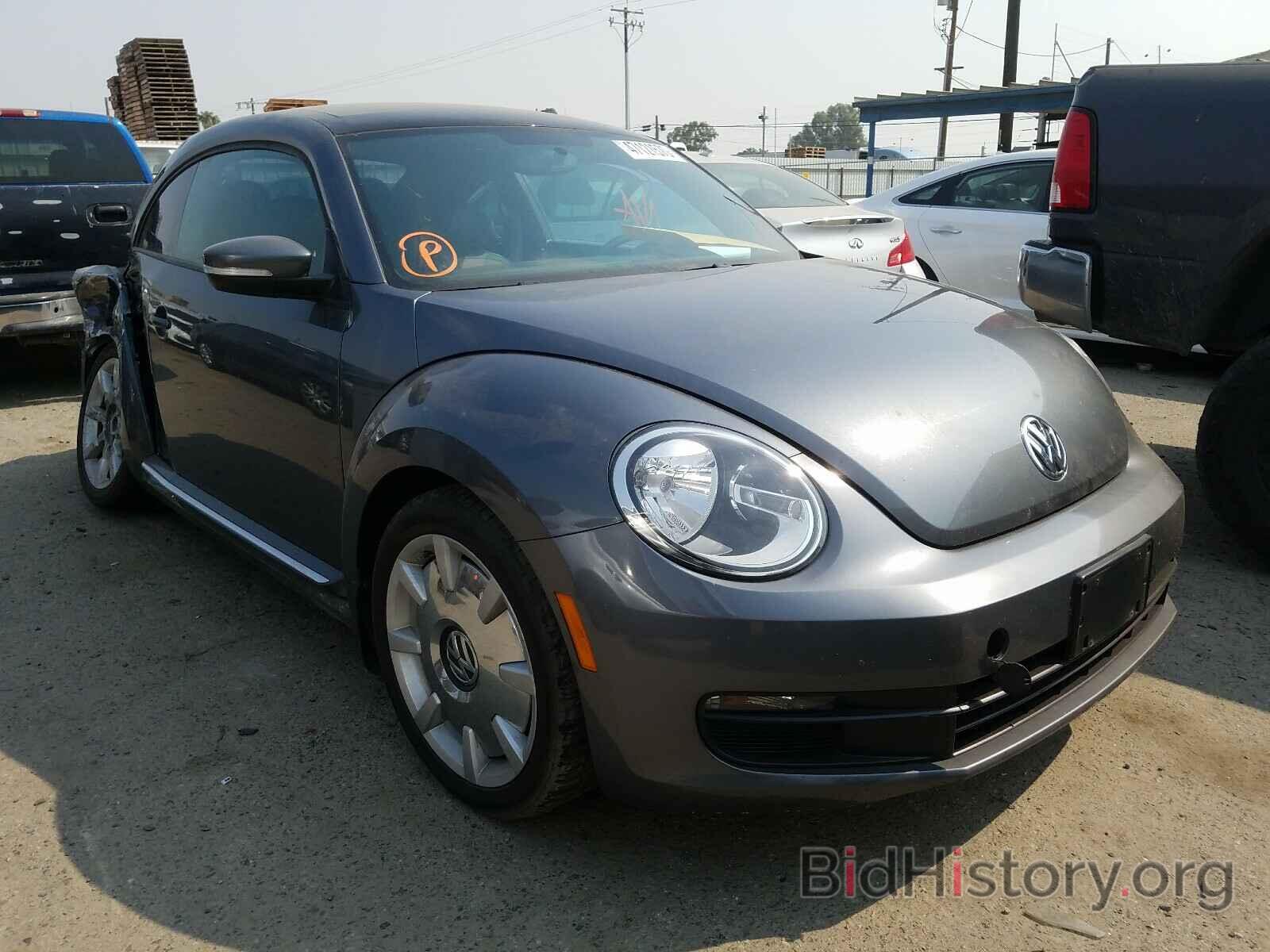 Фотография 3VWJX7AT0DM658757 - VOLKSWAGEN BEETLE 2013