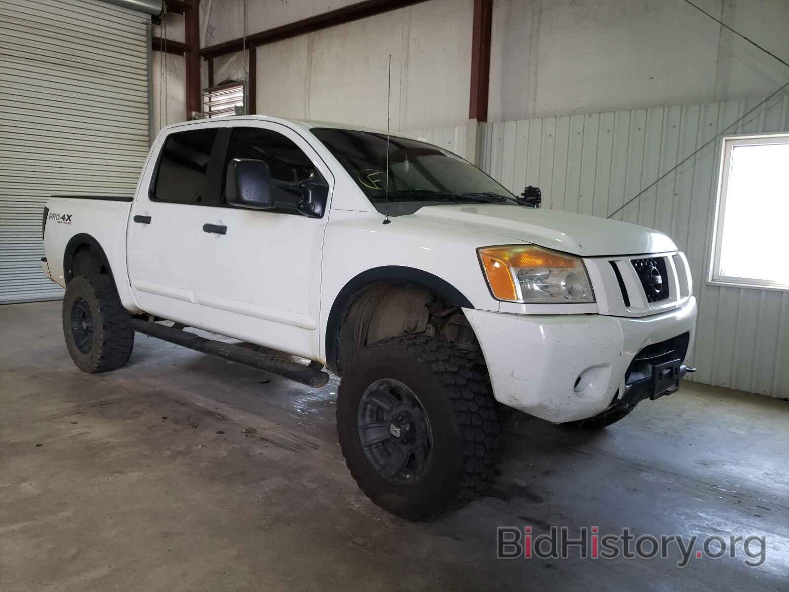 Photo 1N6BA0EC5BN323830 - NISSAN TITAN 2011