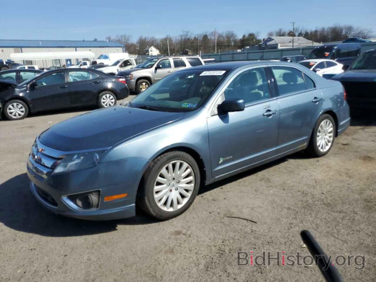 Photo 3FADP0L3XBR315349 - FORD FUSION 2011
