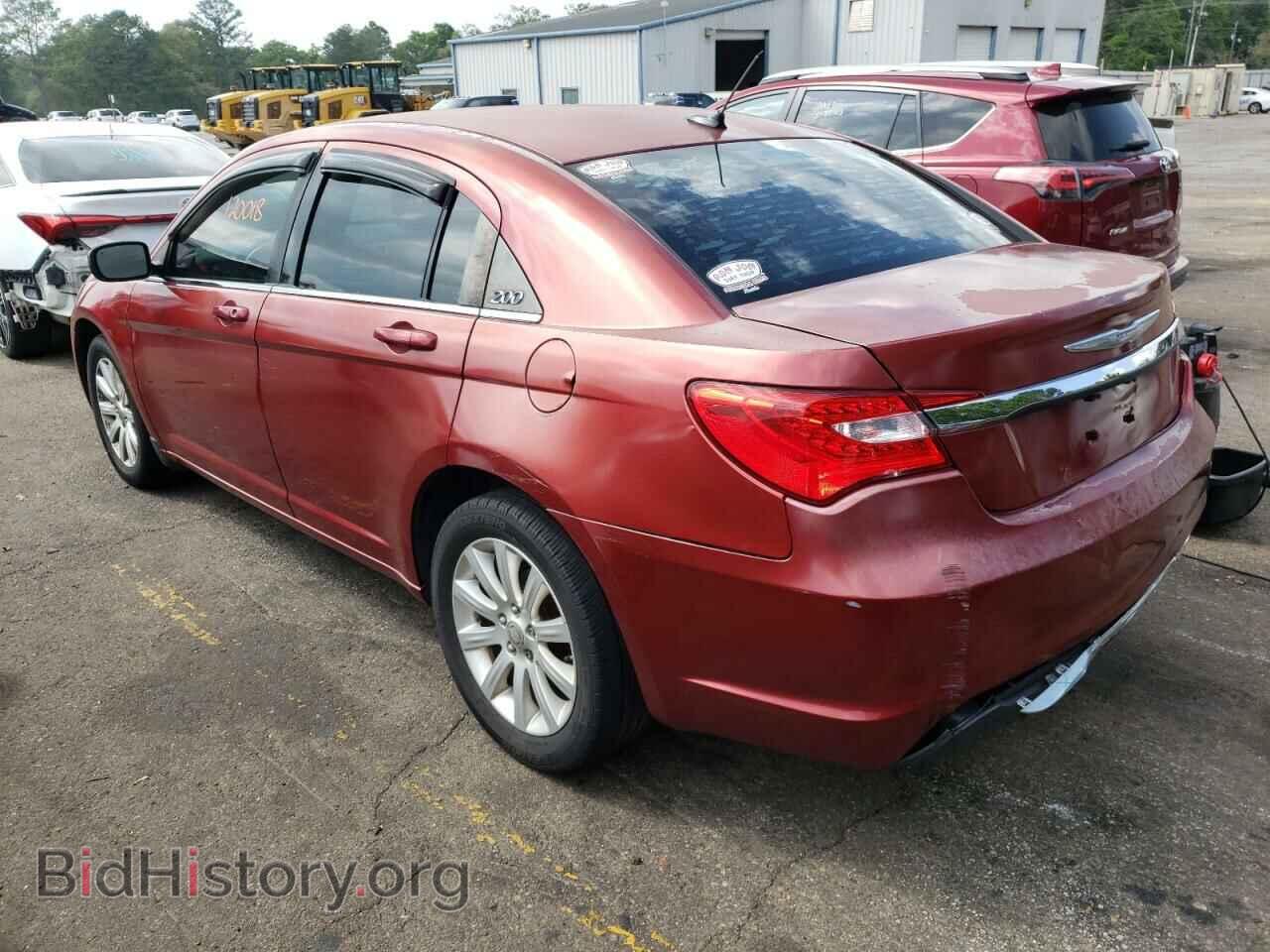 2013 CHRYSLER 200 - VIN: 1C3CCBBB7DN679390 - Фото 2