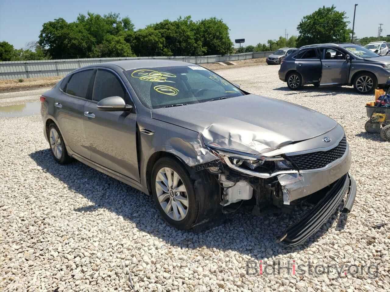 Photo 5XXGT4L32HG156215 - KIA OPTIMA 2017