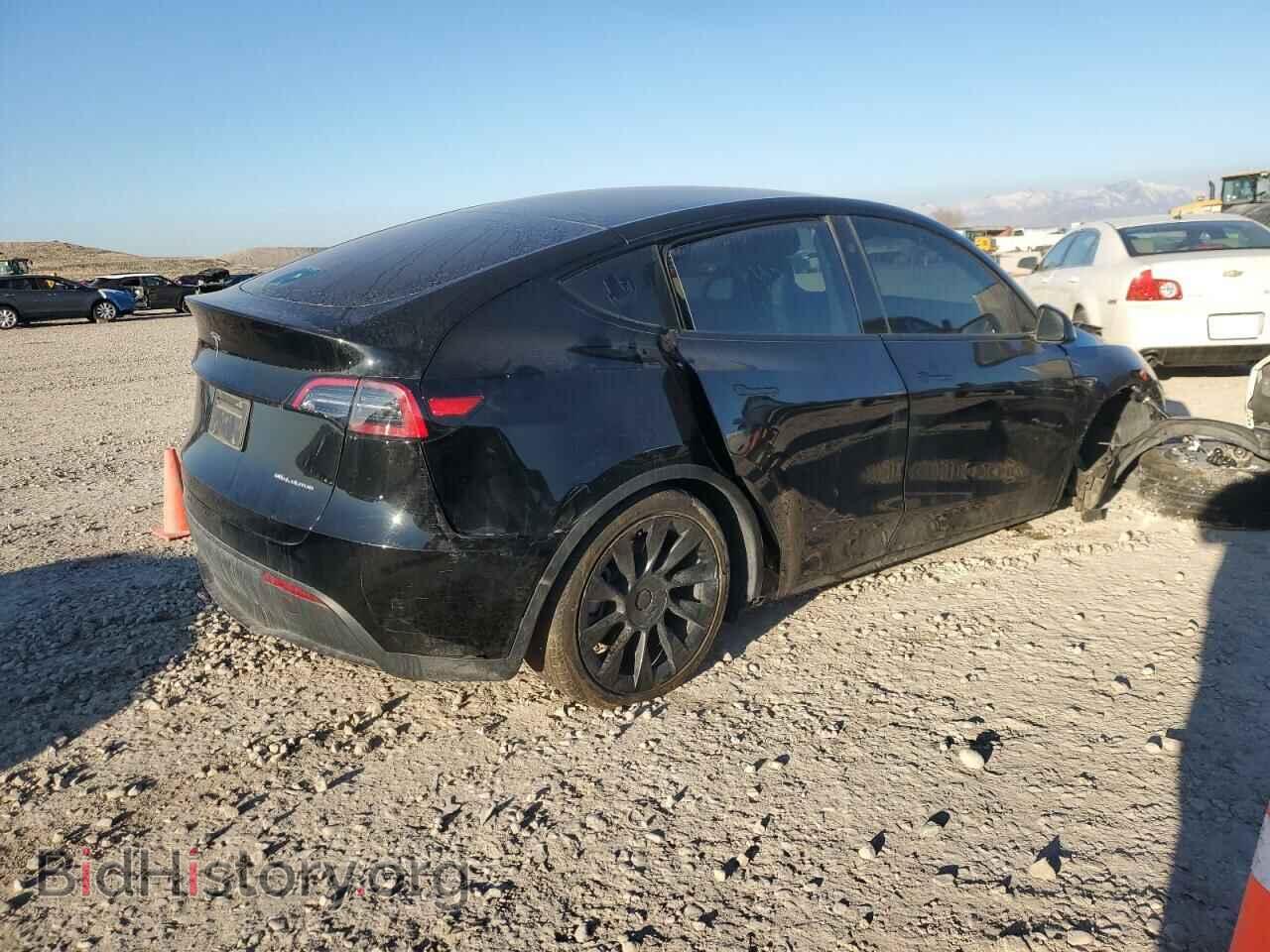2024 TESLA MODEL Y - VIN: 7SAYGAEE8RF017168 - Photo 3