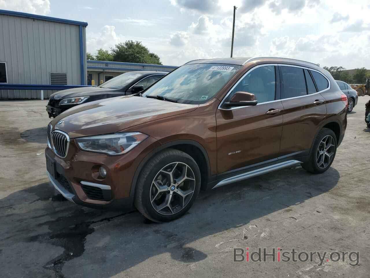 Фотография WBXHU7C31H5H33300 - BMW X1 2017