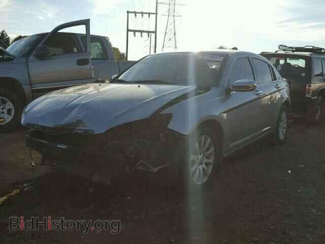 2013 CHRYSLER 200 - VIN: 1C3CCBCG0DN560008 - Фото 2