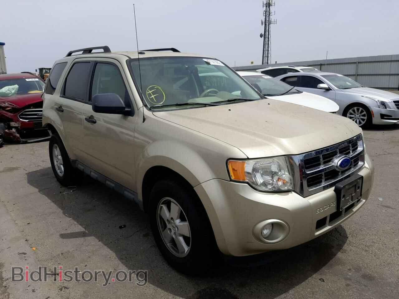 Фотография 1FMCU0D70BKC17933 - FORD ESCAPE 2011
