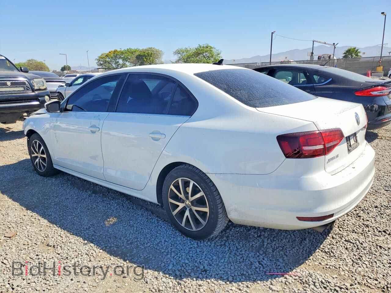 2017 VOLKSWAGEN JETTA - VIN: 3VWDB7AJ2HM255198 - Фото 2
