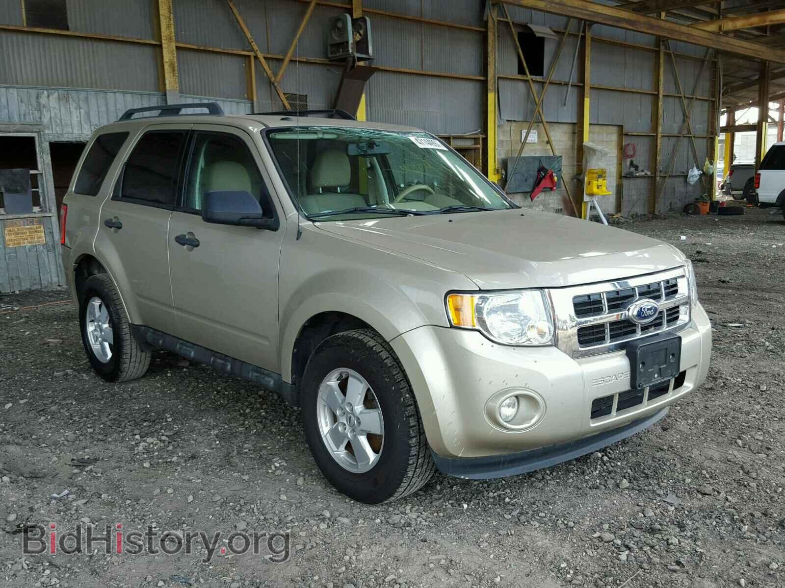 Фотография 1FMCU0D77BKA04445 - FORD ESCAPE 2011