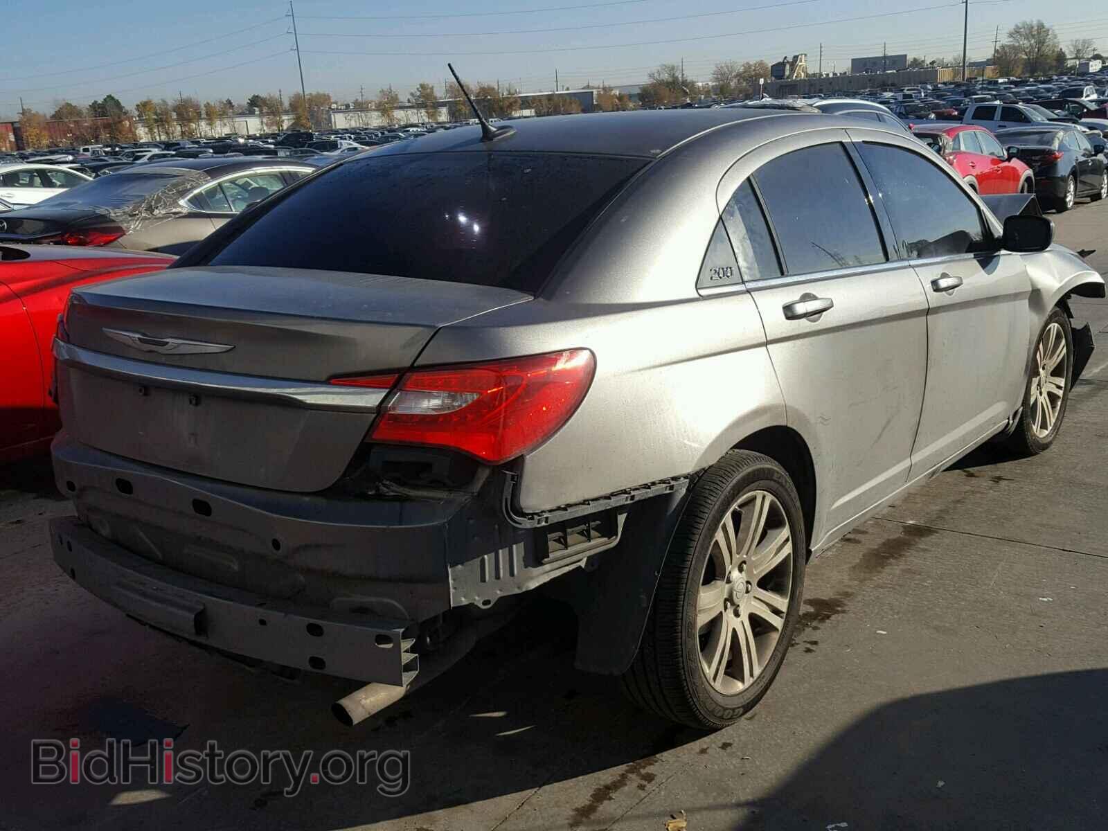2012 CHRYSLER 200 - VIN: 1C3CCBAB2CN318388 - Фото 4