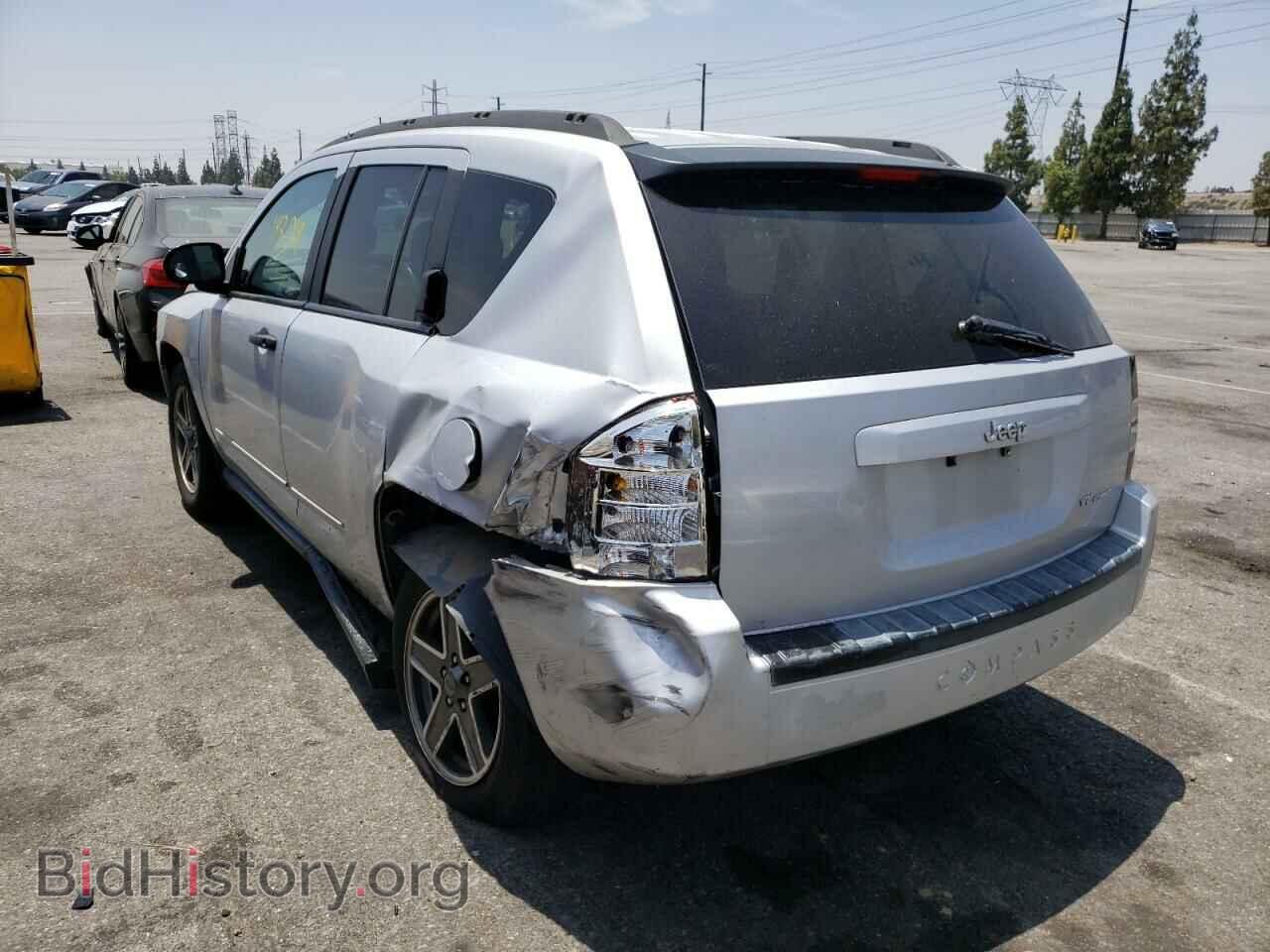 2008 JEEP COMPASS - VIN: 1J8FT47028D778697 - Фото 3