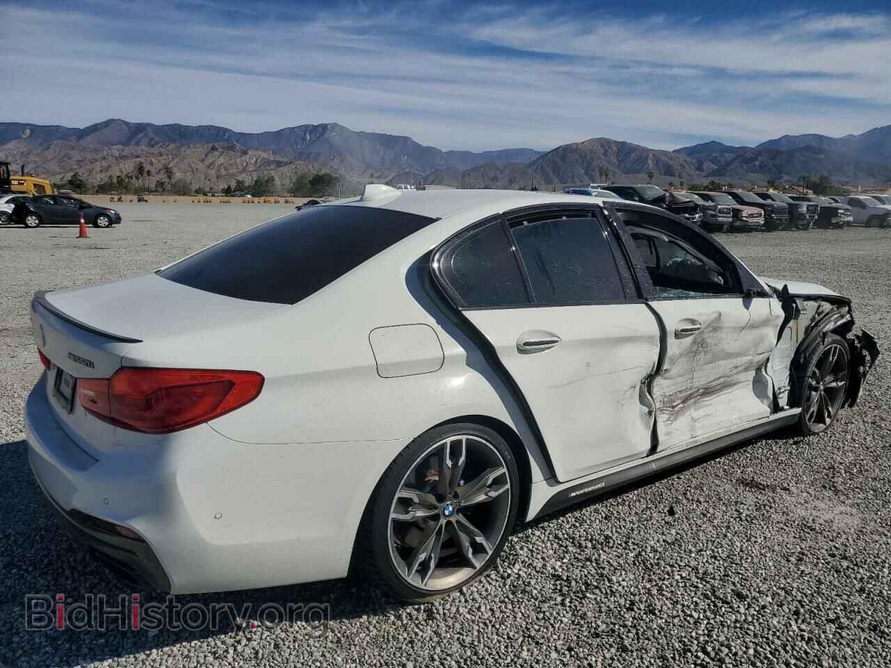 2018 BMW M5 - VIN: WBAJB9C54JB049859 - Фото 3
