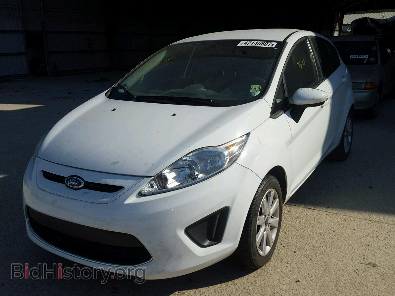2011 FORD FIESTA - VIN: 3FADP4EJ0BM237972 - Фото 2